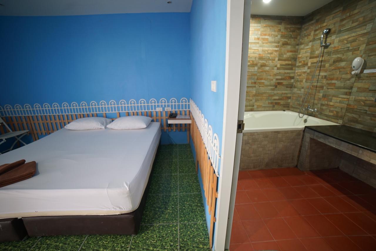 Tonrak Resort Ban Ongkharak Extérieur photo